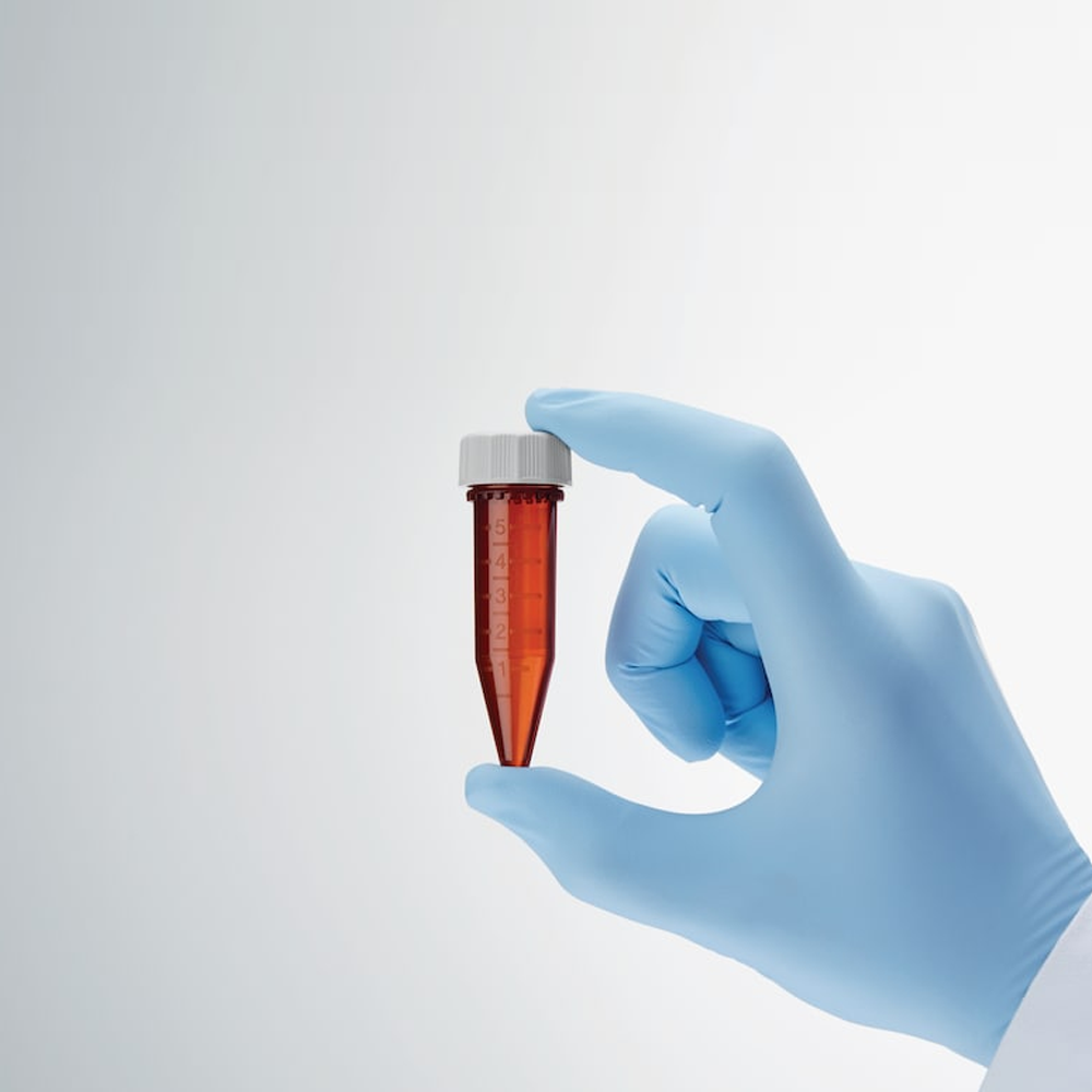 [Eppendorf] Tubes 5.0 mL, amber, PCR clean, light protection, 200 pcs., 2 bags of 100 Tubes each
